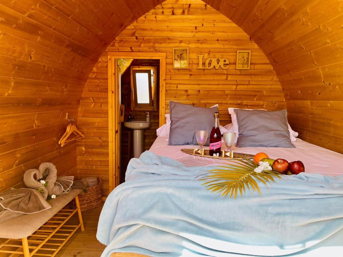 Lykke Suite Spa Sauna Piscina Y Jardin Buzanada Exterior foto