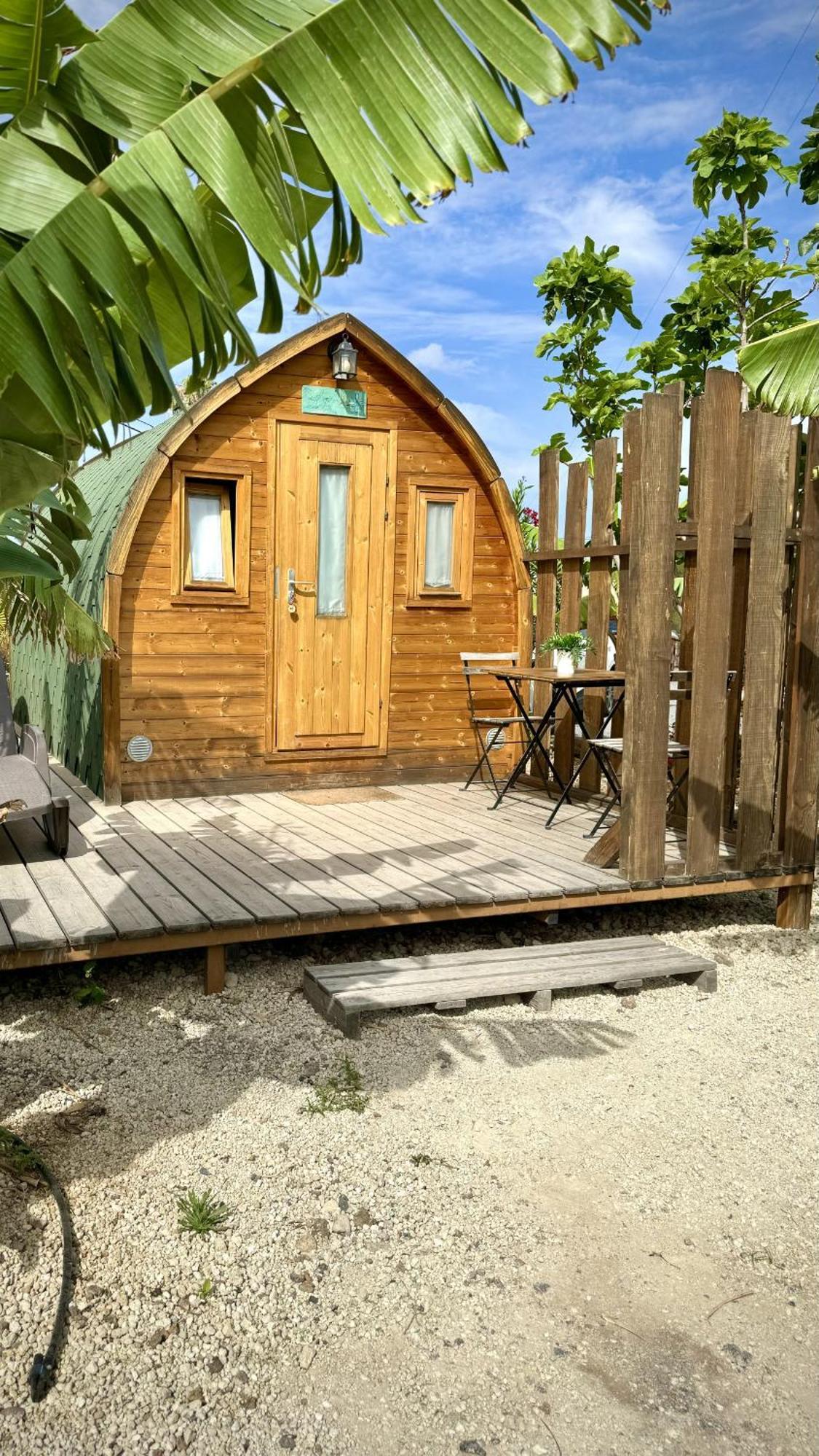 Lykke Suite Spa Sauna Piscina Y Jardin Buzanada Exterior foto